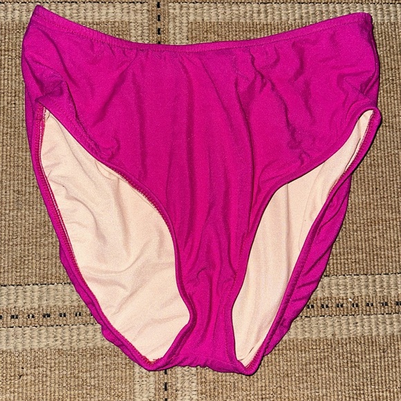 NWT 2 PIECE TANKINI WITH UNDERWIRE AND SEE THRU NETTING - Picture 2 of 8